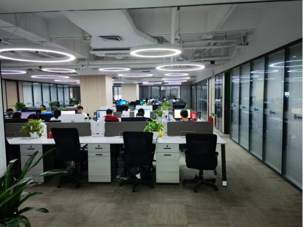 艾格林规范整洁的办公环境